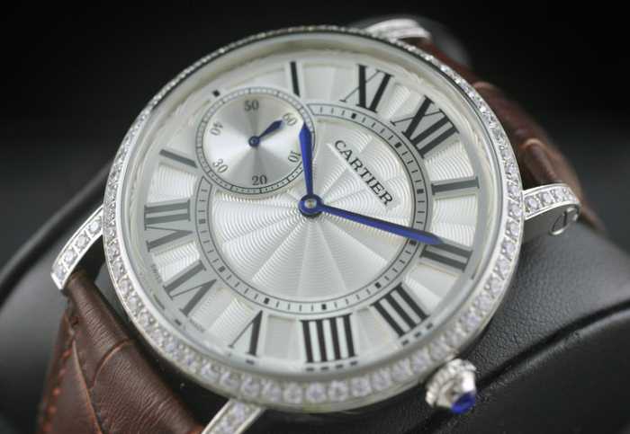 完売再入荷 半自動卷 cartier カルティエ偽物 男性用腕時計 日本製クオーツ 2針 44mm メンズ腕時計 カーキレザーベルト