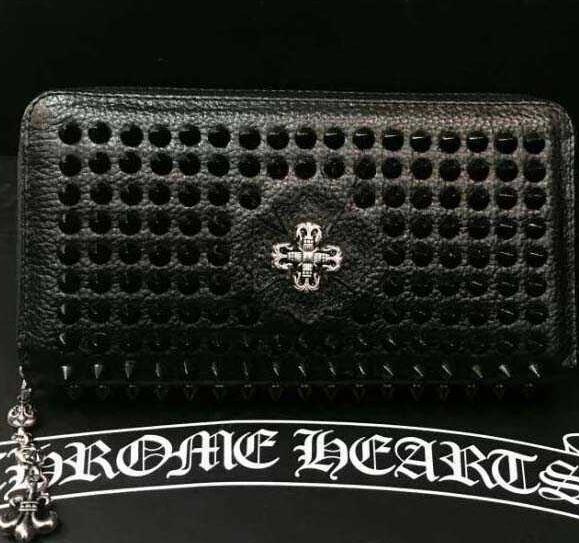 上質なCHROME hearts コピー 収納性も高いクロムハーツ財布 美品