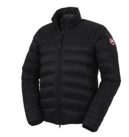 活躍するカナダグース 偽物ダウン メンズ　CANADA GOOSE 定評があるダウンジャケット