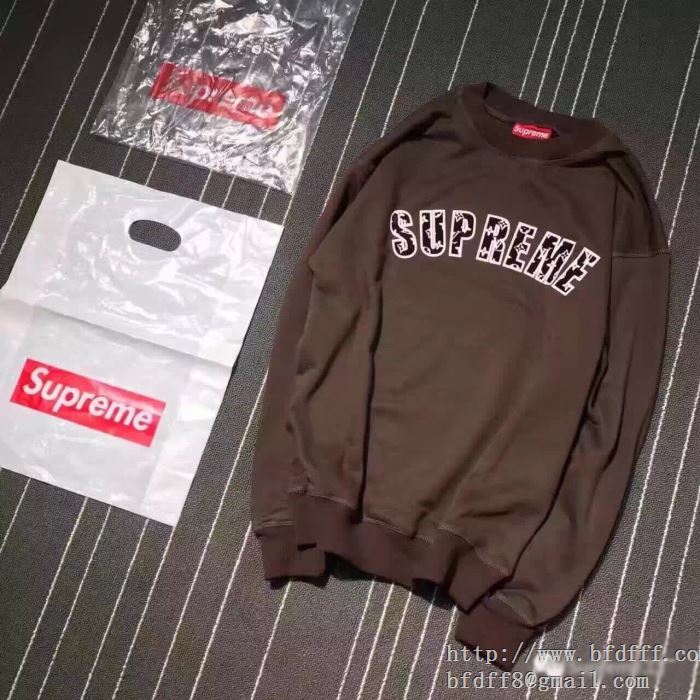 2017新作SUPREME ×ルイヴィトン【lv arc logo crewneck】×louis vuitton パーカー 偽物モノグラムアーチロゴスウェット 赤色 3色可選 