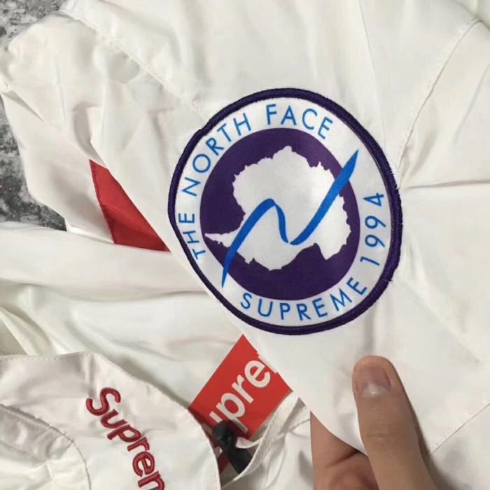 2017秋冬季超人気SUPREMEシュプリーム偽物ダスターコート ジャケット フード付き ホワイト ブラック 2色可選
