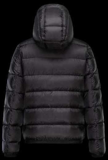 機能性ニット仕上げた モンクレール メンズ ダウンジャケットmoncler clamart ブラック