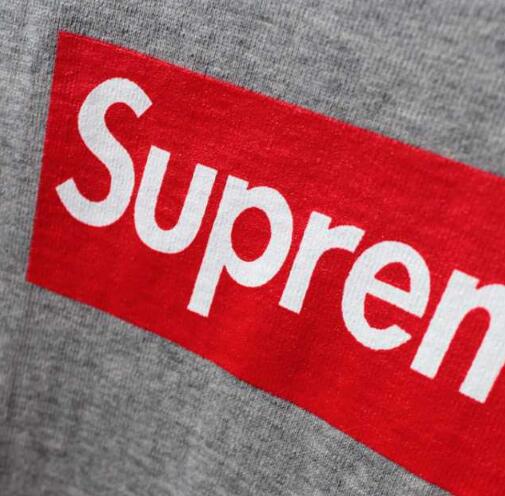 シンプルなシュプリームボックスロゴＴシャツSUPREME プリント半袖ｔシャツインナーグレー