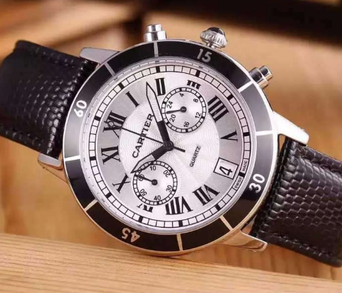 海外セレブ定番愛用CARTIERカルティエ腕時計メンズコピー クラシック 5針 クロノグラフ デイトカレンダーウオッチ ブラック 男性用腕時計