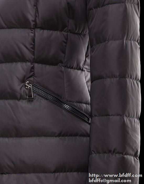 防風性にも優れたMONCLERモンクレールダウンレディース ダウンジャケット ロングダウンコート パープル ブラック 2色可選