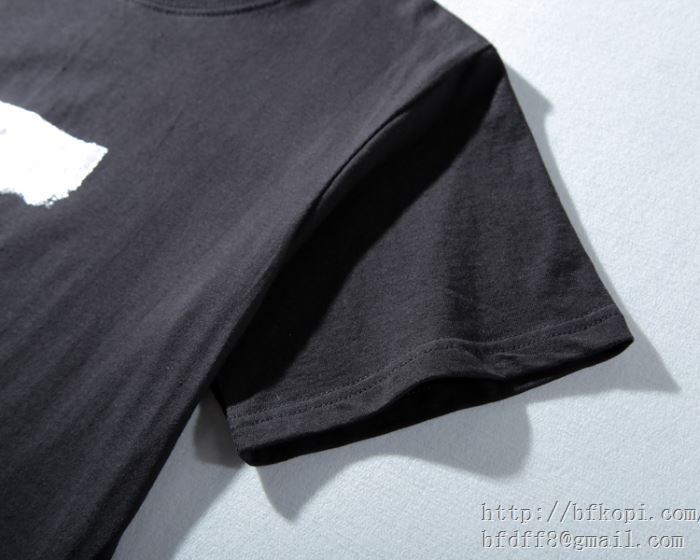 【大人気】定番商品SUPREMEシュプリームコピー激安 半袖tシャツ 男女兼用 ボックスロゴ付き ブラック ホワイト 2色可選