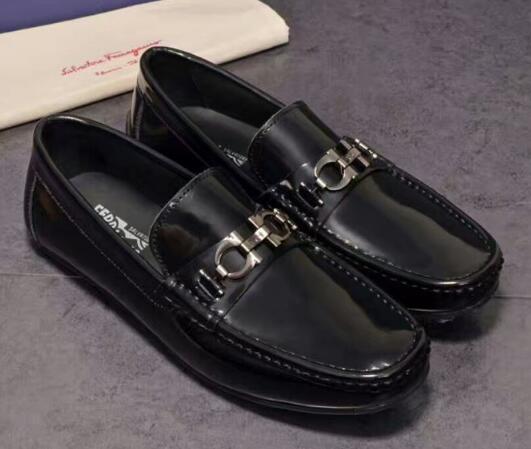 履き心地いい フェラガモ靴 メンズビジネス シューズ ferragamo 紳士レザーローファー通勤