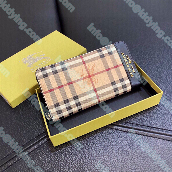 バーバリー BURBERRY ジッパー財布 