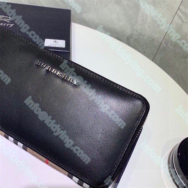 バーバリー BURBERRY 財布 