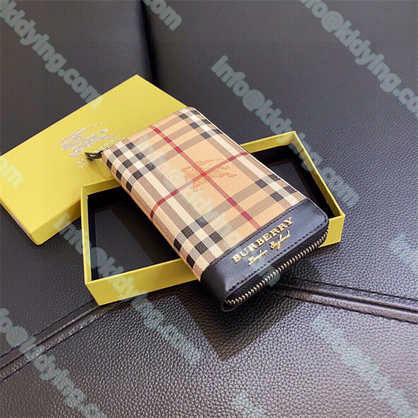 バーバリー BURBERRY ジッパー財布 
