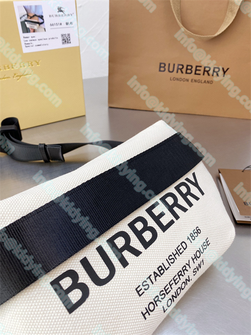 BURBERRY バーバリーウエストバッグ