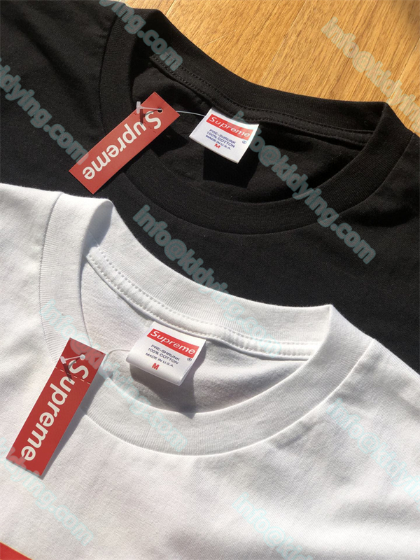 Supreme tシャツ