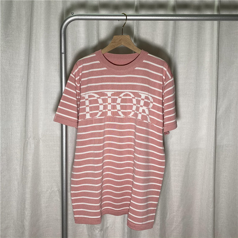 DIOR Tシャツ 偽物