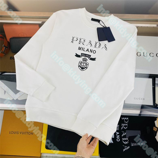 PRADA コピー プルオーバーパーカー