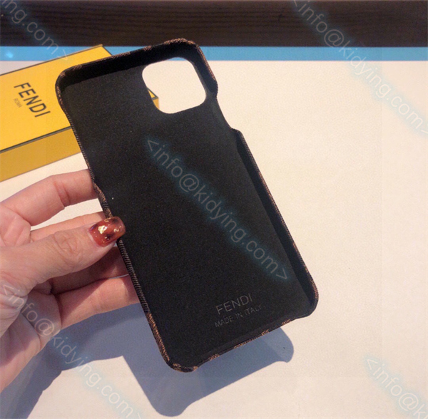 フェンディ 偽物 iPhoneケース