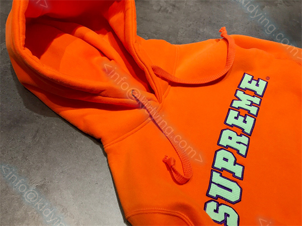 Supremeコピー 通販パーカー