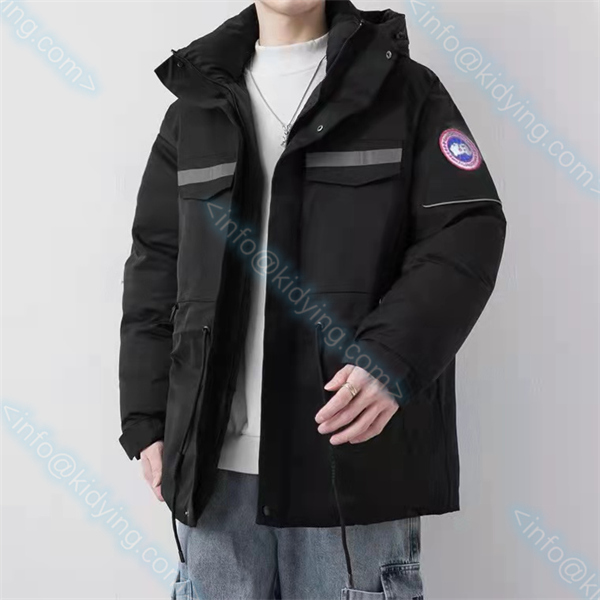 CANADA GOOSE 偽物 ダウンジャケット