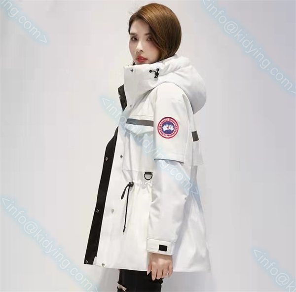 CANADA GOOSE 偽物 ダウンジャケット