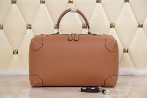 15春夏物 海外セレブ定番愛用  HERMES エルメス ス...