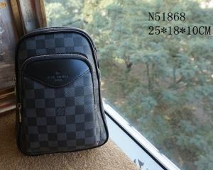 2015 肌触りの気持ちい?  LOUIS VUITTON ルイ ヴィトン メンズ用 斜め掛けバッグ N51868