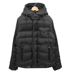 首胸ゴロ   2015　モンクレール MONCLER  メン...