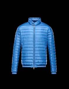 大人のセンスを感じさせる 2015 モンクレール MONCLER ダウンジャケット 高レベルの保温性 2色可選