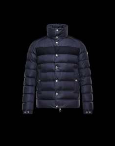 2015 モデル大絶賛? モンクレール MONCLER ダウ...