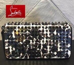 高級感と自分のみの雰囲気を持てる　クリスチャンルブタン　Christian Louboutin　長財布　男女兼用.