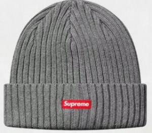 暖かい印象を作り出すシュプリーム キャップ　Supreme　...