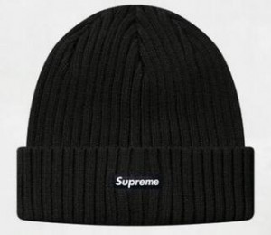 雑誌やテレビ等でも露出したシュプリーム キャップ　Supreme　ニットキャップ　ブラック　男女兼用の帽子.