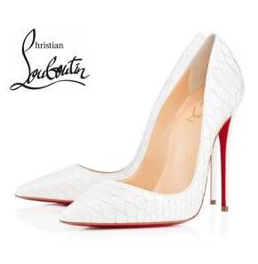 美脚効果がある春夏新作したChristian Louboutin　クリスチャンルブタンのレデイースに着るホワイトのストラップパンプス.