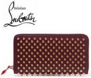 大人の余裕を醸す香りを楽しめるChristian Louboutin　クリスチャンルブタン　スパイクスダッズで作成した男女兼用の長財布.
