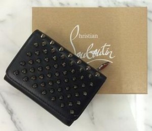 機能性抜群の頼れる Christian Louboutin　...