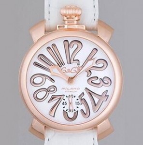 可愛くて上品なガガミラノ　GaGa Milano　レデイース用の数字表示の腕時計.