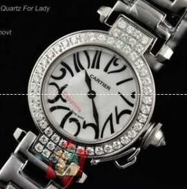 ダイヤモンドのCartier、カルティエの綺麗な女性腕時計.