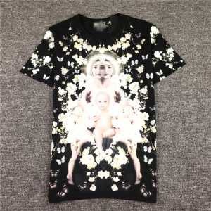 主役になる存在感 GIVENCHY 着心地抜群 半袖Tシャツ...