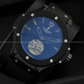 自動巻き ウブロ スーパーコピー n品 高級品 人気のメンズ腕時計 ビッグバン クラシックフュージョンチタニウム Hublot ブラックウォッチ.