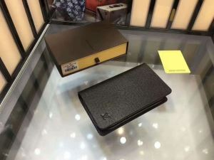 ルイ ヴィトン LOUIS VUITTON 財布 サイズ豊富...