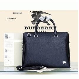 最高級のBURBERRY　上品な美しさを持ちバーバリー　ビジ...