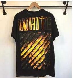 春夏コレクション　OFF-WHITE オフホワイト コピー 人気 　今季トレンドのＴシャツ