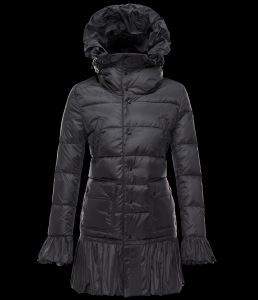 有名人の愛用品 2017秋冬 MONCLER モンクレール ...