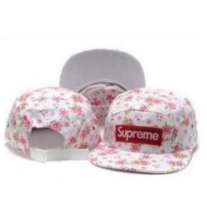 完成度が高いSUPREME 　可愛い花模様シュプリーム キャ...