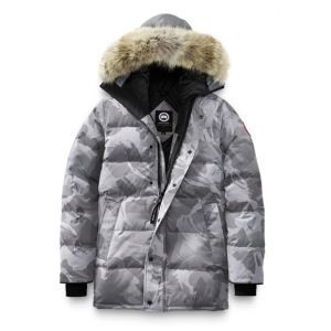 身体を保温できる 2017秋冬 ダウンジャケット カナダグース Canada Goose 今買い◎得