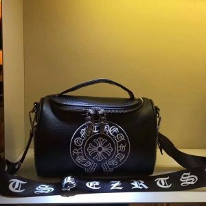 落ち着いた感覚 活躍のバッグ 手持ち&ショルダー掛け 2017秋冬 クロムハーツ CHROME HEARTS