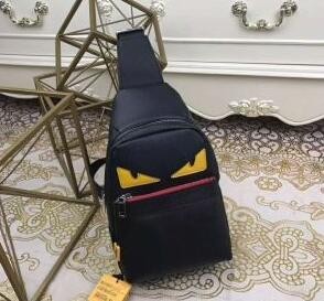 個性派フェンディバッグモンスター FENDI コピーボディバ...