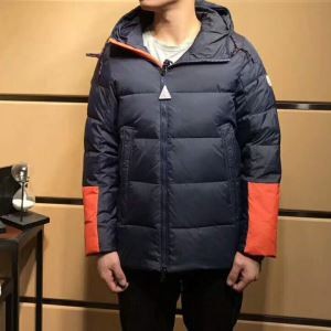 高級感溢れるデザイン 2017秋冬 モンクレール MONCLER ダウンジャケット 2色可選