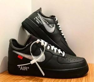 ファッション通販 ランニングシューズ オフホワイト 2018年トレンドNO1 Off-White