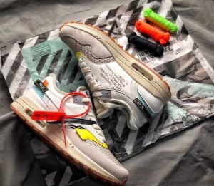 スニーカー2色可選今話題の最新作 Off-White オフホワイト 2018最新コレクション