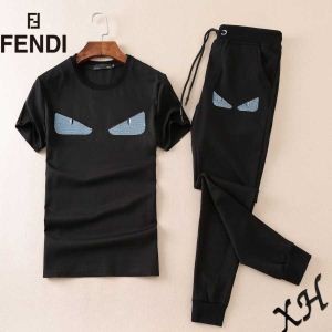 気分がアガる 上下セット半袖Ｔシャツ上品な光沢感 注目の逸品 フェンディ FENDI