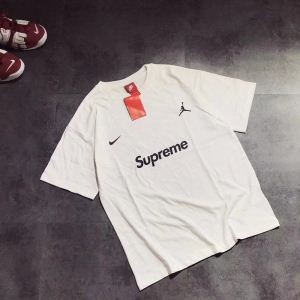 話題の商品 2色可選 半袖Tシャツ 2018夏のトレンド supreme x Nike x AJ 今年買い足したい！